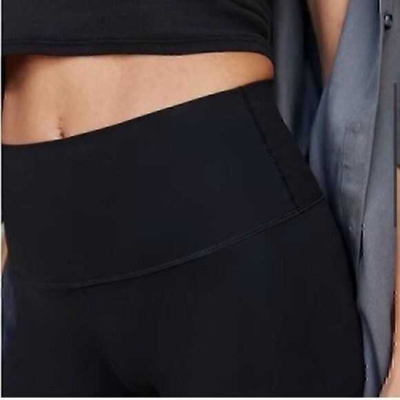 NEW Everlane The Perform Renew Cropped Legging Black Small 25” - Picture 5 of 6